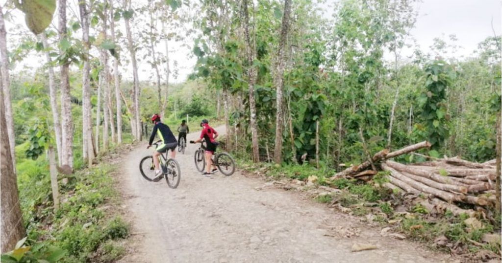 ciclsitas-denuncian-inseguridad-en-la-via-la-chiva-de-uraba