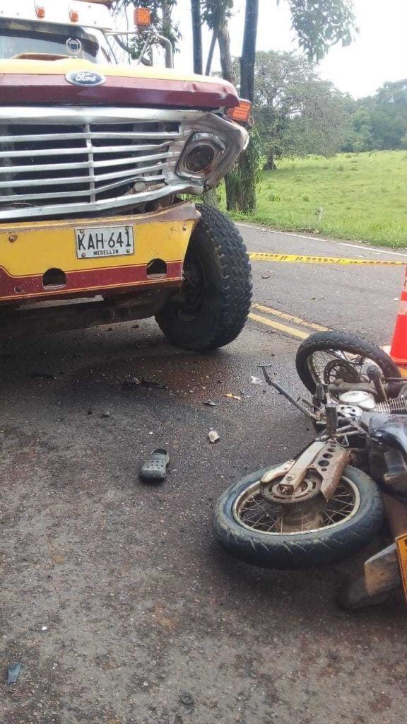 accidente-necocli-via-turbo-la-chiva-de-uraba-3