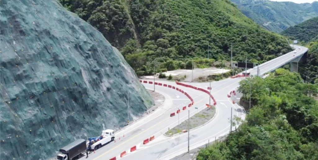via-uraba-medellin-estado-la-chiva-de-uraba