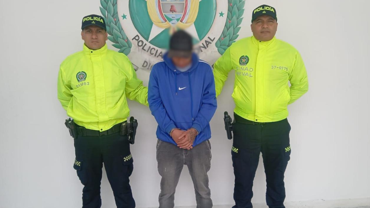 Hombre que habría asesinado a su hijo de 9 meses en Medellín es capturado cuando lo visitaba en el cementerio