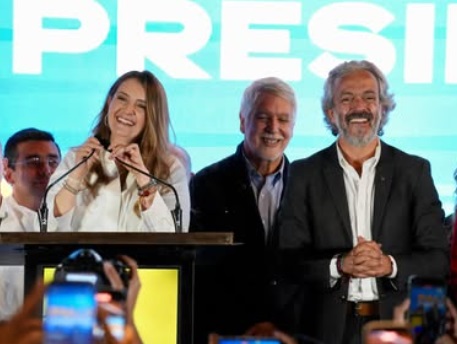 Paloma Valencia confirmó a Juan Daniel Oviedo como su fórmula vicepresidencial